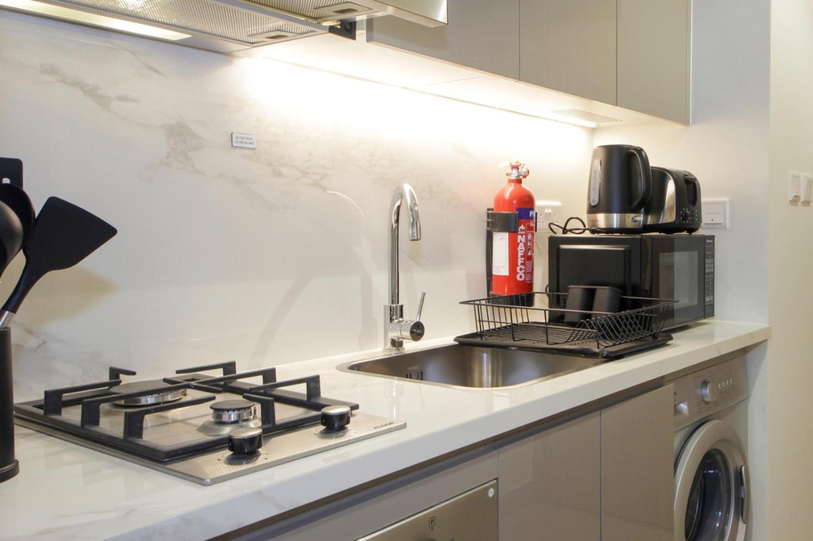 Apartemen Newarabian Azizi Riviera