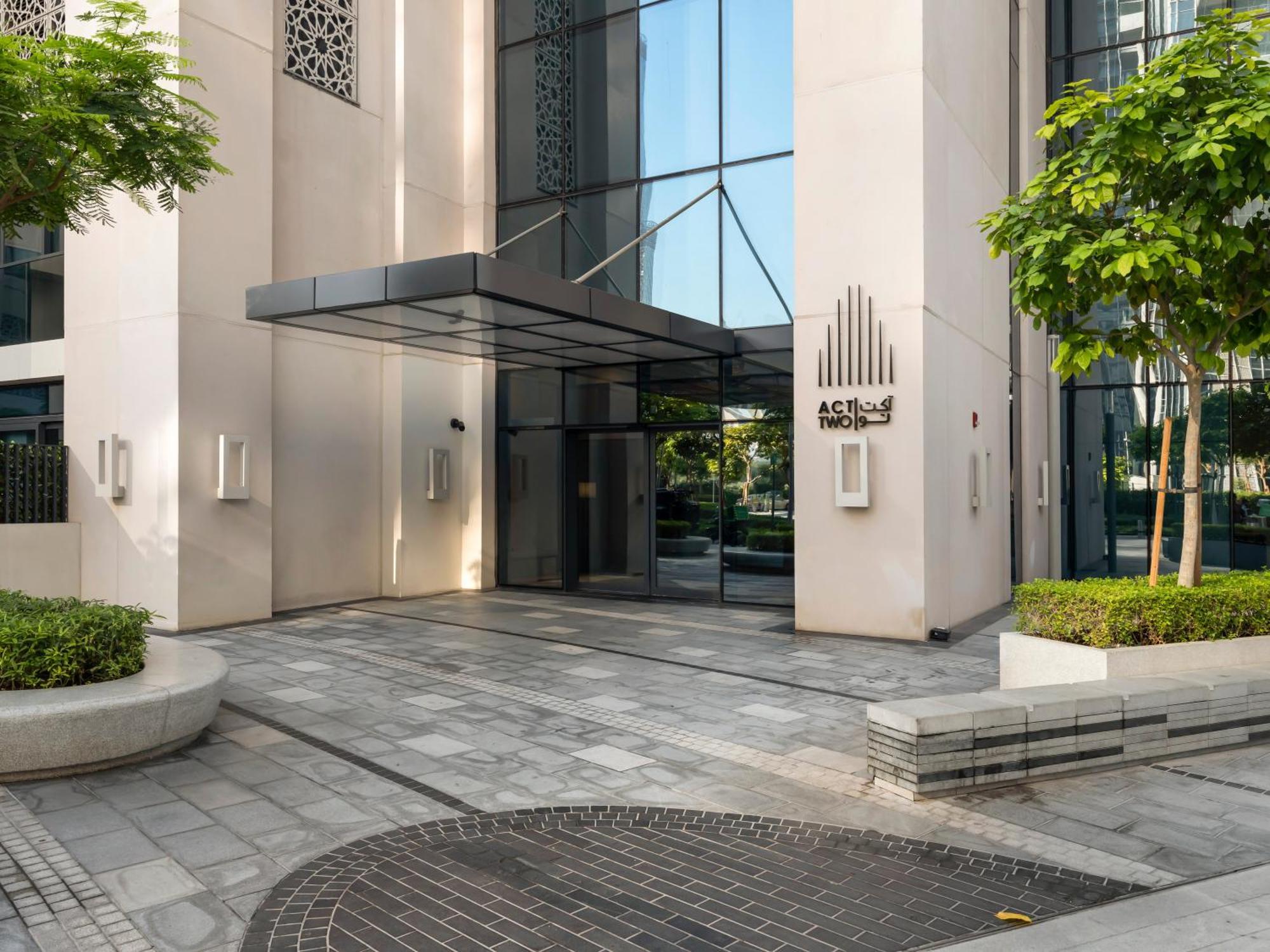 The Chic Downtown Luxury Near Burj Khalifa Apartment
