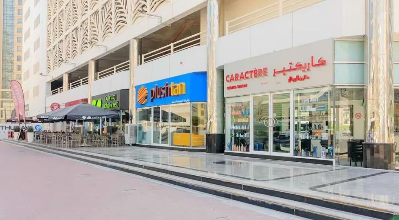 Cityscape In Tecom Near Icm Metro Dubaï