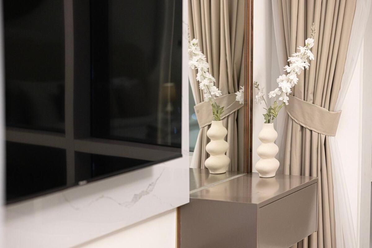 Lejlighed Beautiful 2 Bedroom Next To Opera I Burj View