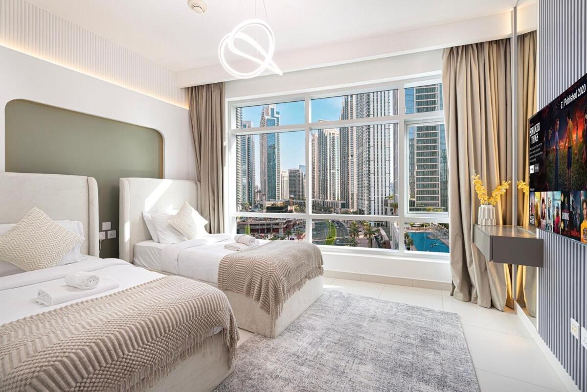 Beautiful 2 Bedroom Next To Opera I Burj View Apartamento Dubai