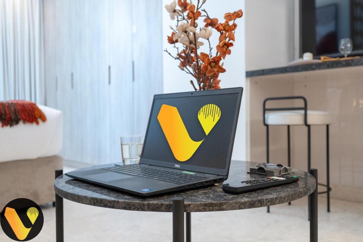 Apartamento Vogue The Sterling By Omniyat With Balcony Walkable To Burj Khalifa And The Mall Dubái