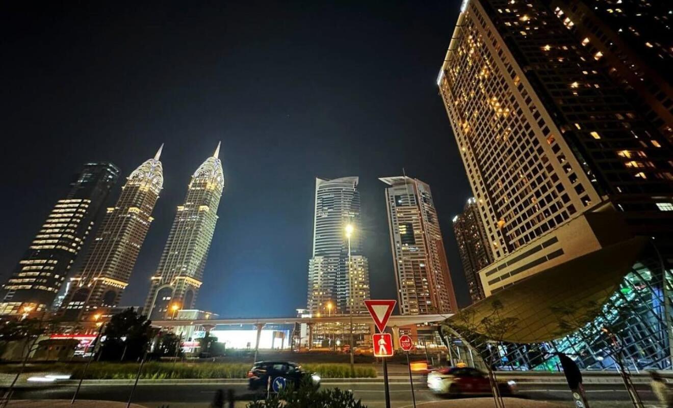 The Junction Partition In Barsha Heights Dubaï