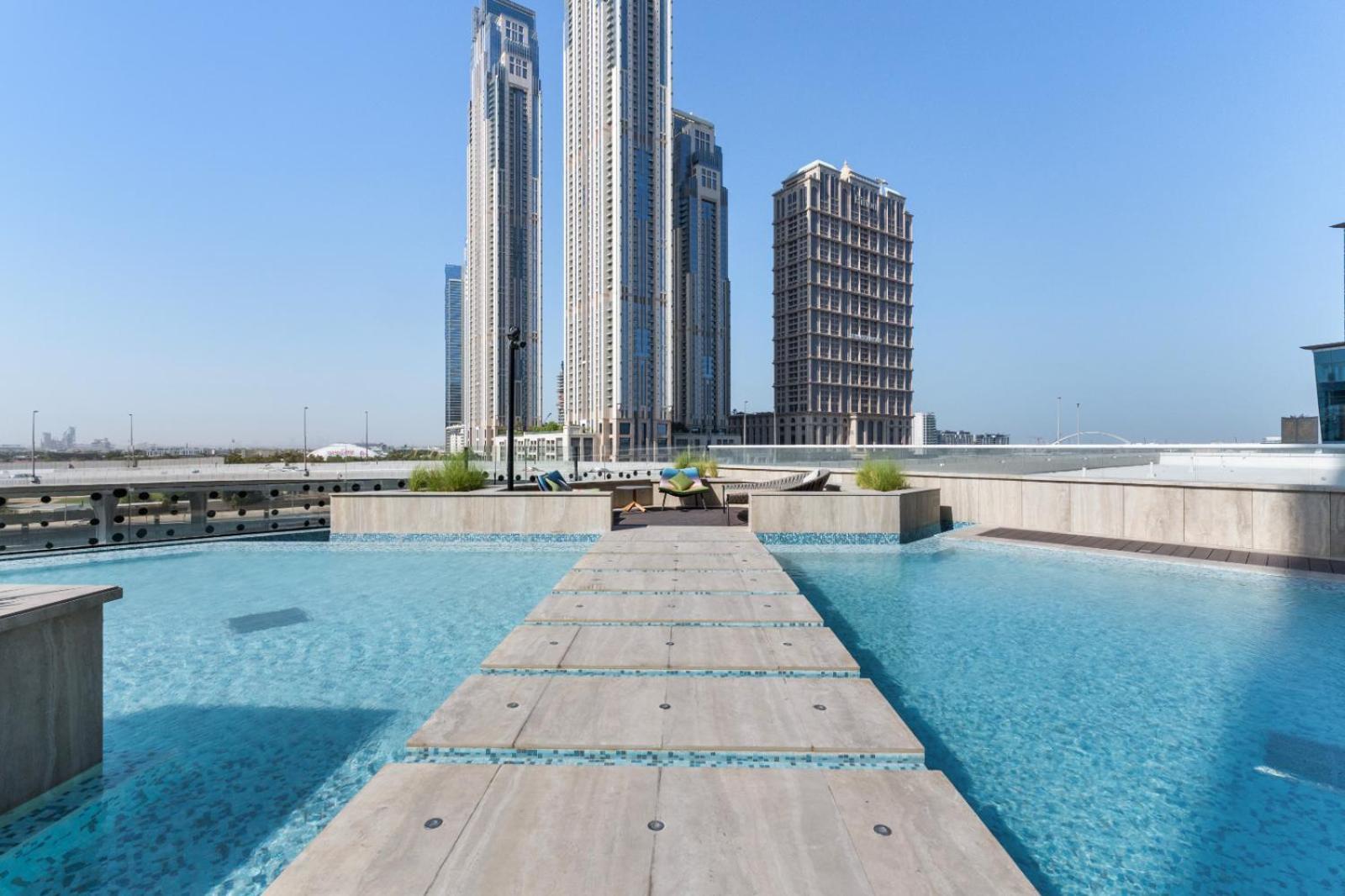 Apartamento Exclusive 1br Big Layout 5 Mins Form Burj Khalifa Dubái