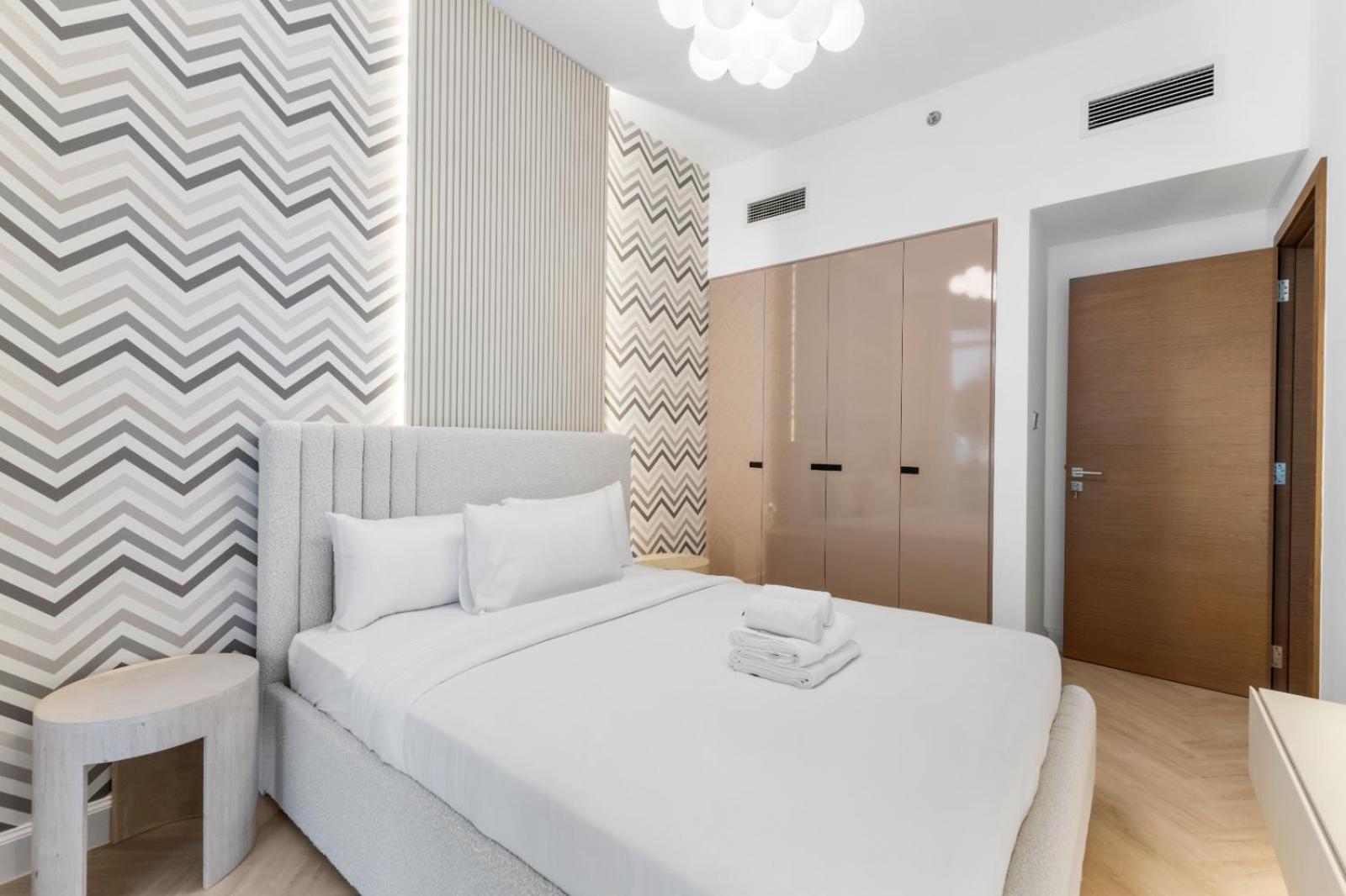Appartement Exclusive 1br Big Layout 5 Mins Form Burj Khalifa *