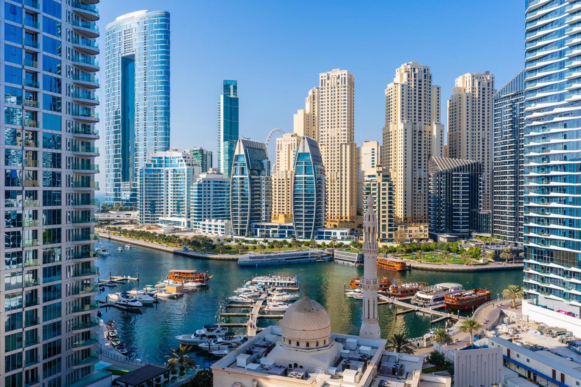 Appartement Luxury 3br With Stunning Full Marina View In *