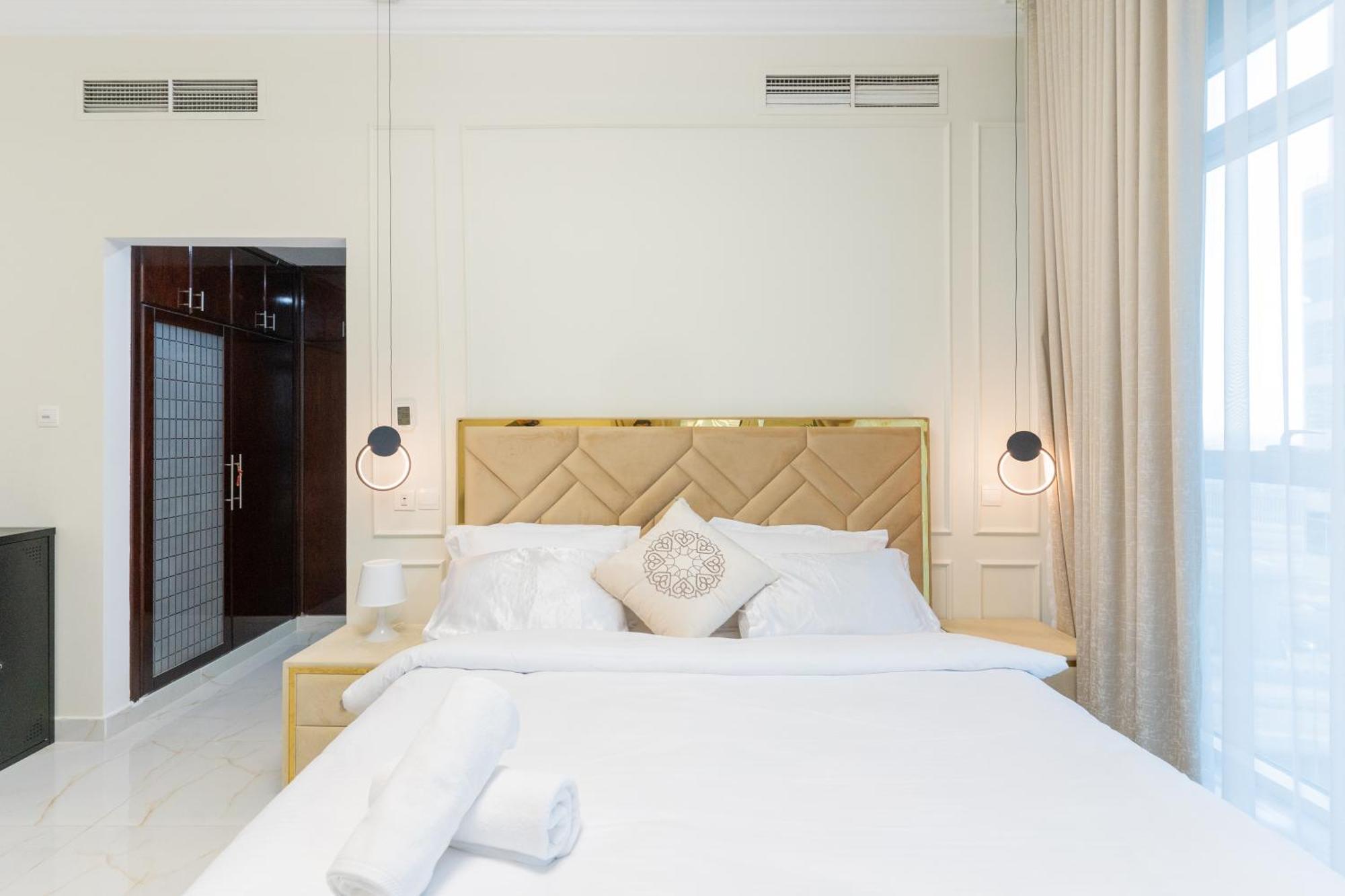 Luxury 3br With Stunning Full Marina View In Appartement