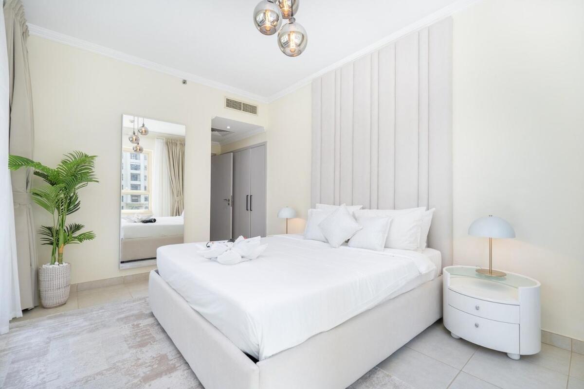 Appartement Havn - 2 Bedroom In Marina Quays, Marina *