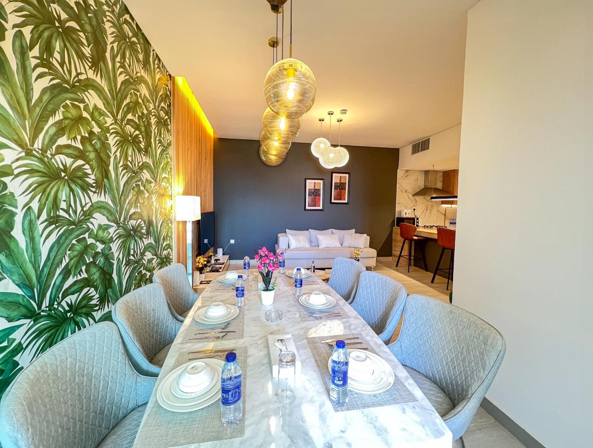 Luxurious 3b Panoramic The Palm View - Samaya Homes