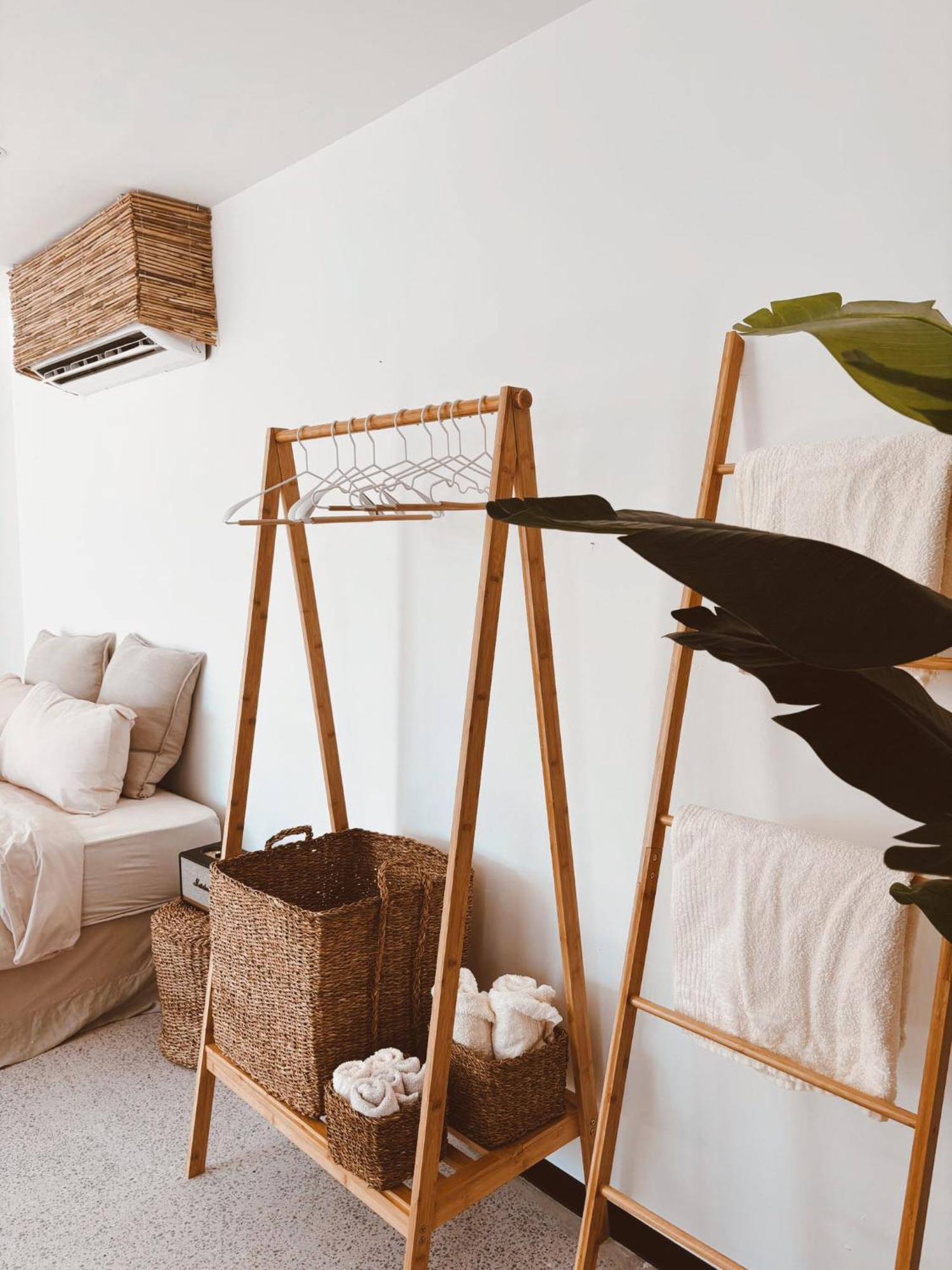 Appartement Luxury Boho Chic Beachside Escape, Shared Pool & Burj Khalifa View!