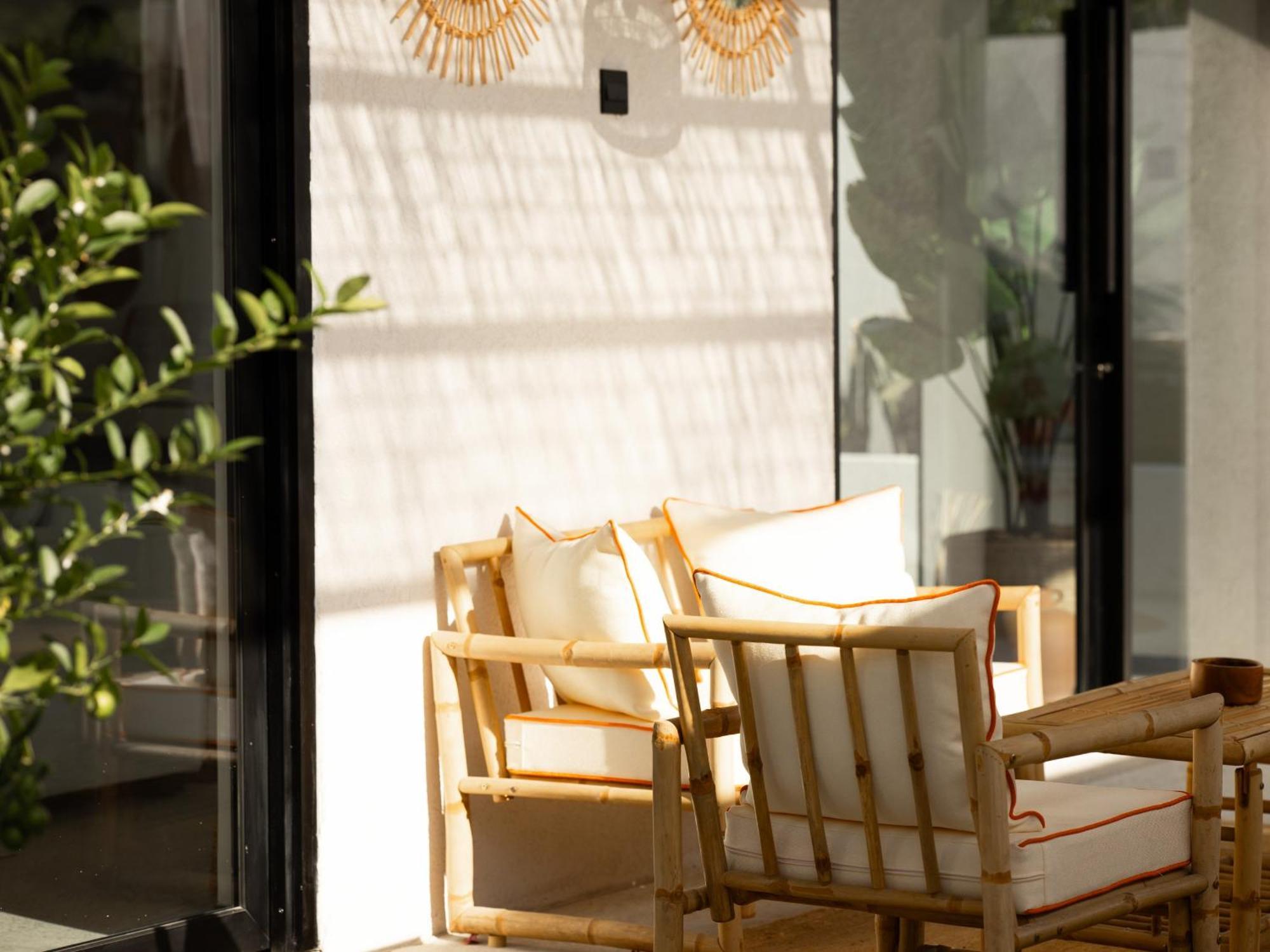 Appartement Luxury Boho Chic Beachside Escape, Shared Pool & Burj Khalifa View! *