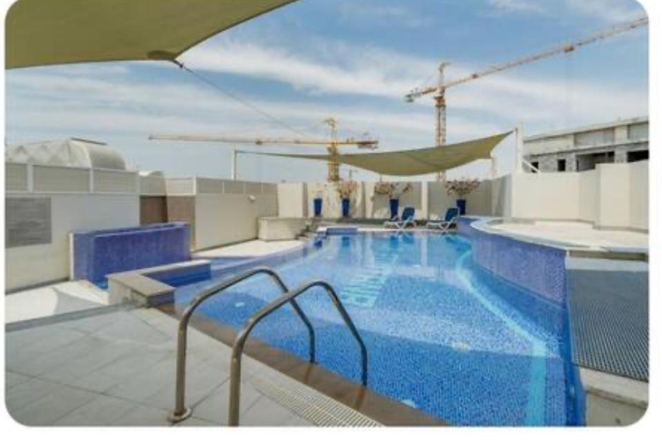 Superb With Detached Bathroom & Shared Kitchen Appartement Dubaï