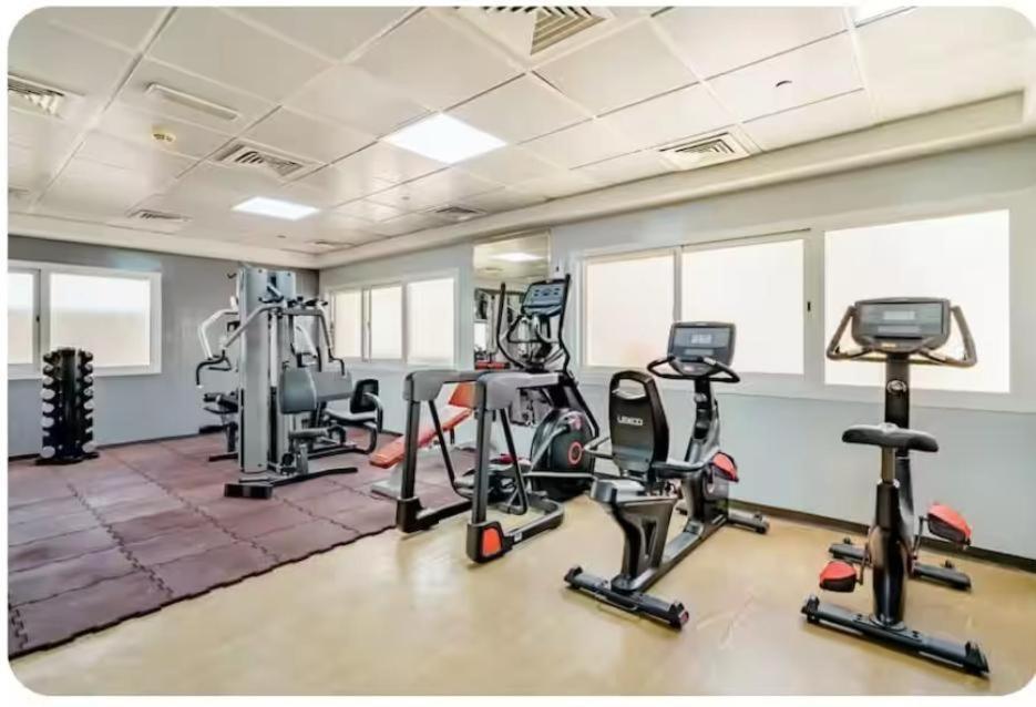 Appartement Superb With Detached Bathroom & Shared Kitchen Dubaï