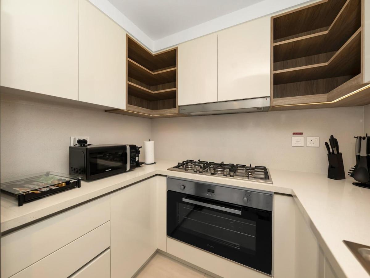 Lejlighed New Luxurious 4br With Burj Khalifa & Fountain View Near Difc