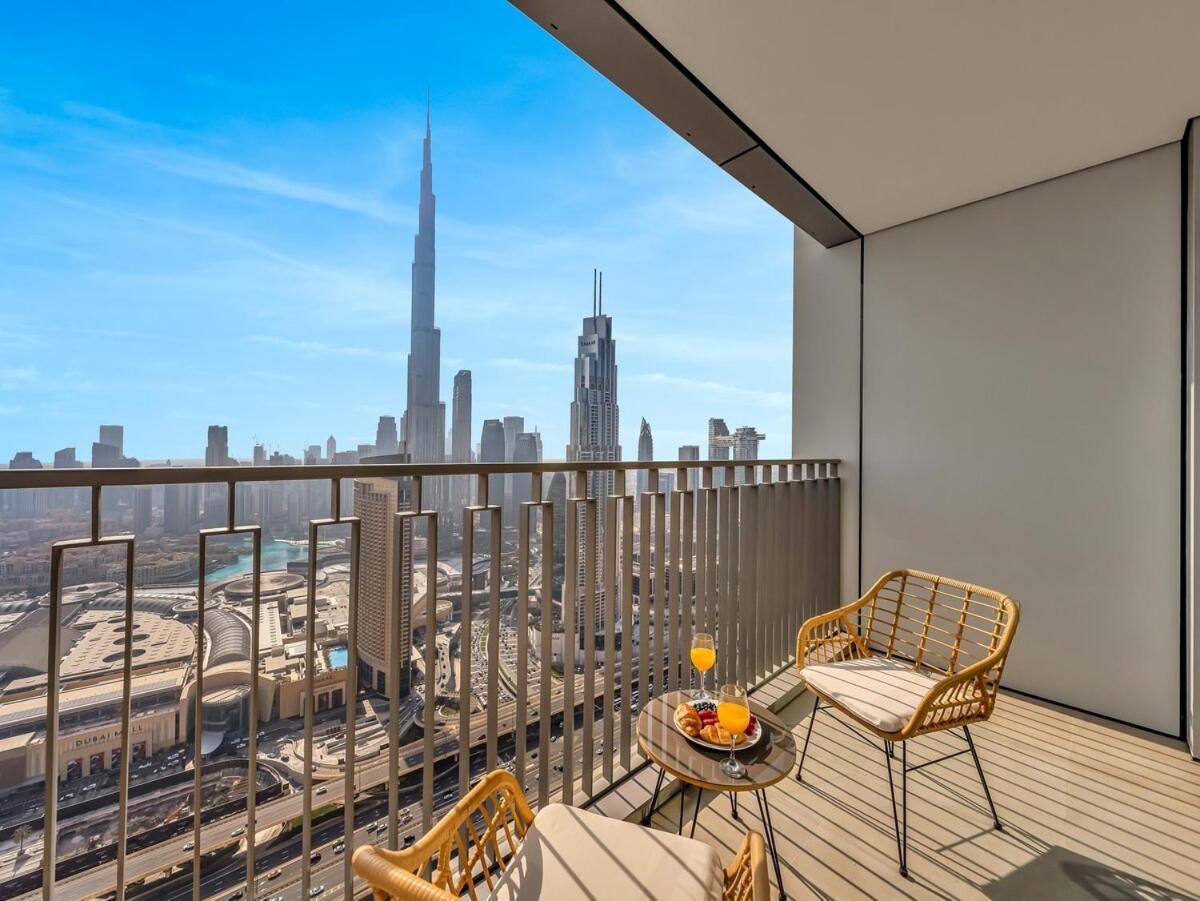 New Luxurious 4br With Burj Khalifa & Fountain View Near Difc Lejlighed