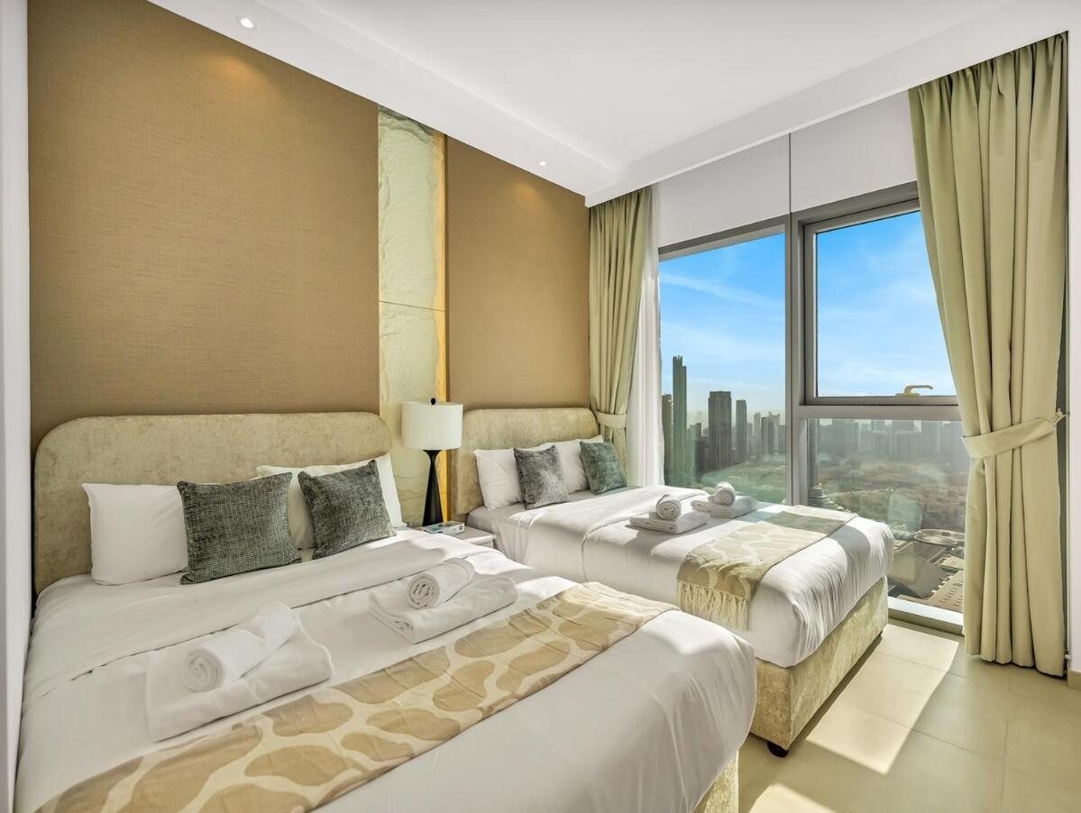 New Luxurious 4br With Burj Khalifa & Fountain View Near Difc Lejlighed