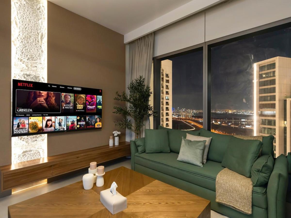 Lejlighed New Luxurious 4br With Burj Khalifa & Fountain View Near Difc