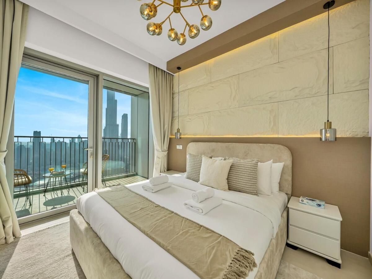 Royal Vista At Downtown Views II - Downtown Dubai City & Burj Khalifa Views - Brand New Luxury 4Br Apartment *