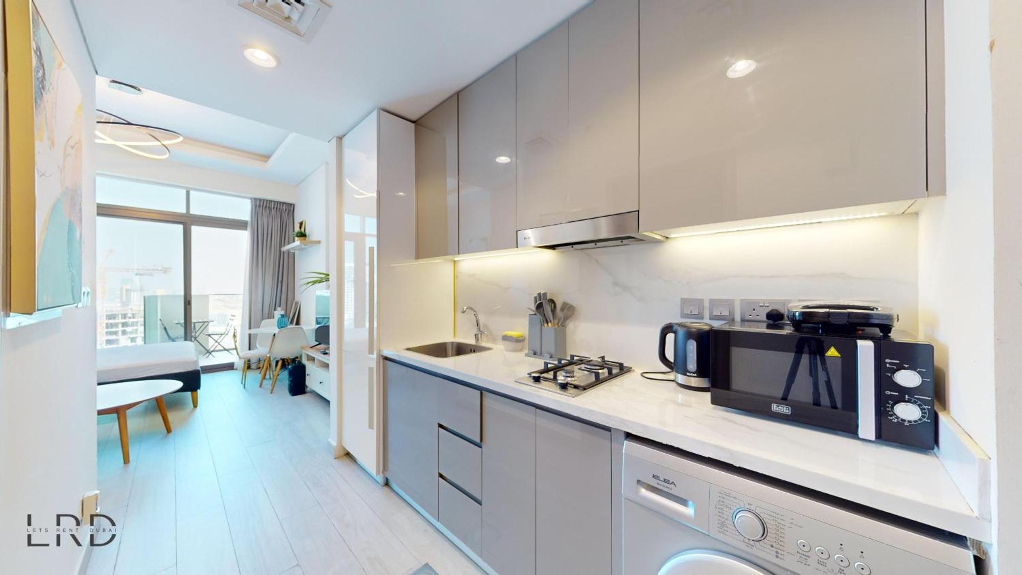 Stylish Retreat In Azizi Farhad * Dubái