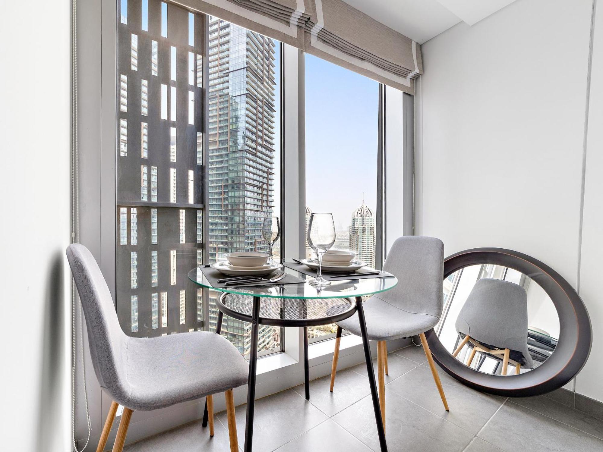 Appartement Iconic Living - 2br In Cayan Tower, Marina Dubaï