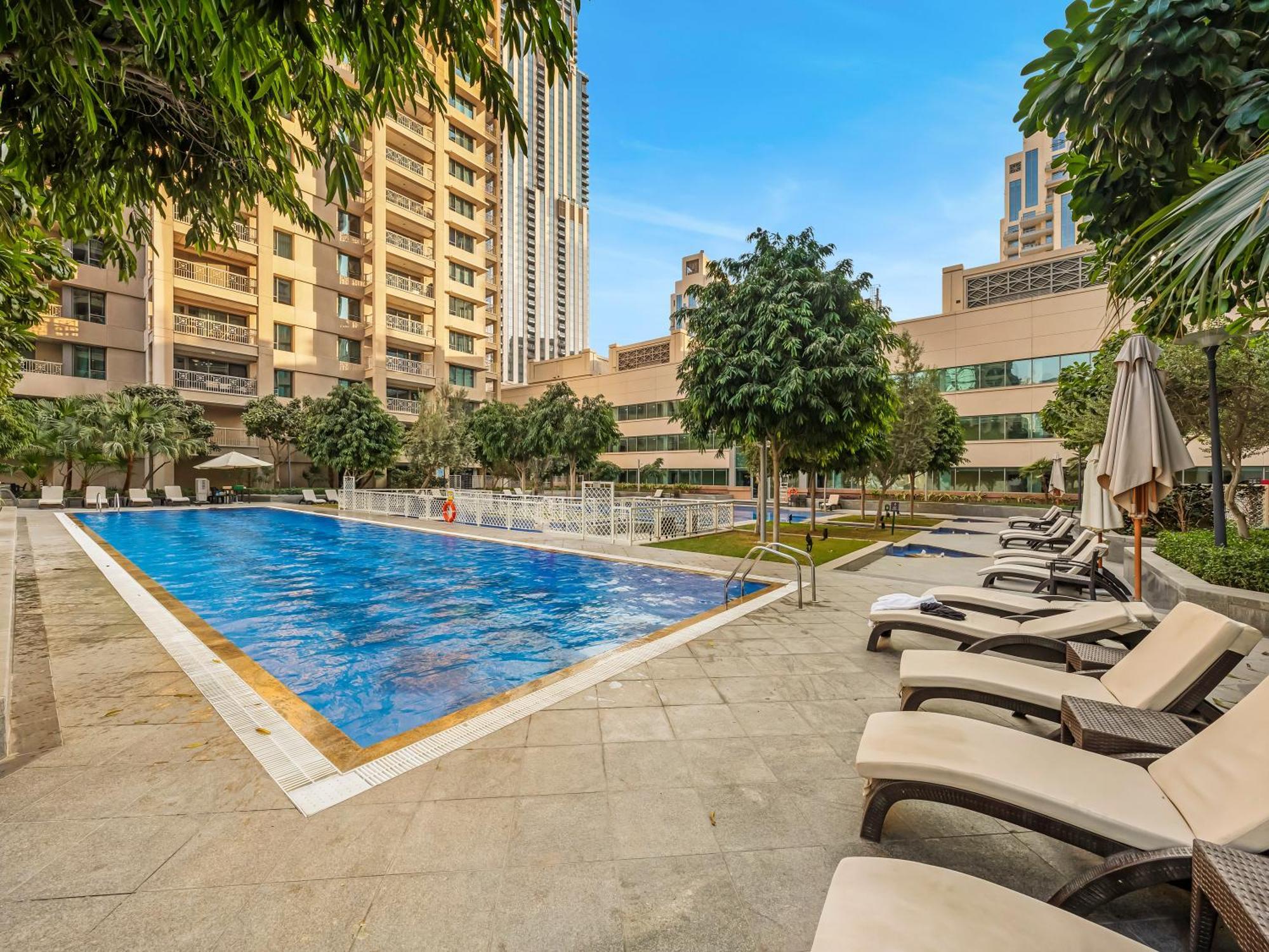 2br With Mini-golf In Dt With Partial Burj Khalifa View Appartement *