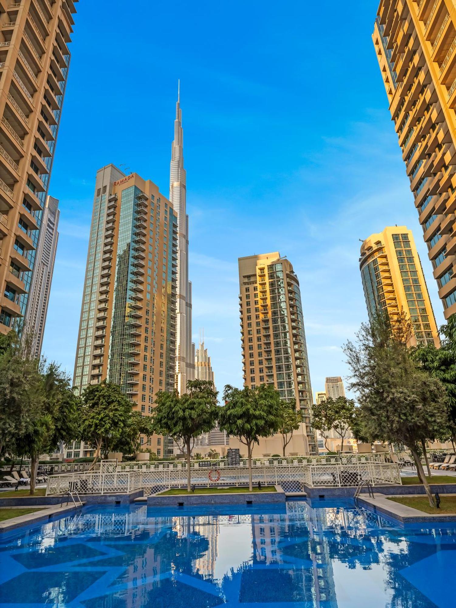 2br With Mini-golf In Dt With Partial Burj Khalifa View Dubaï