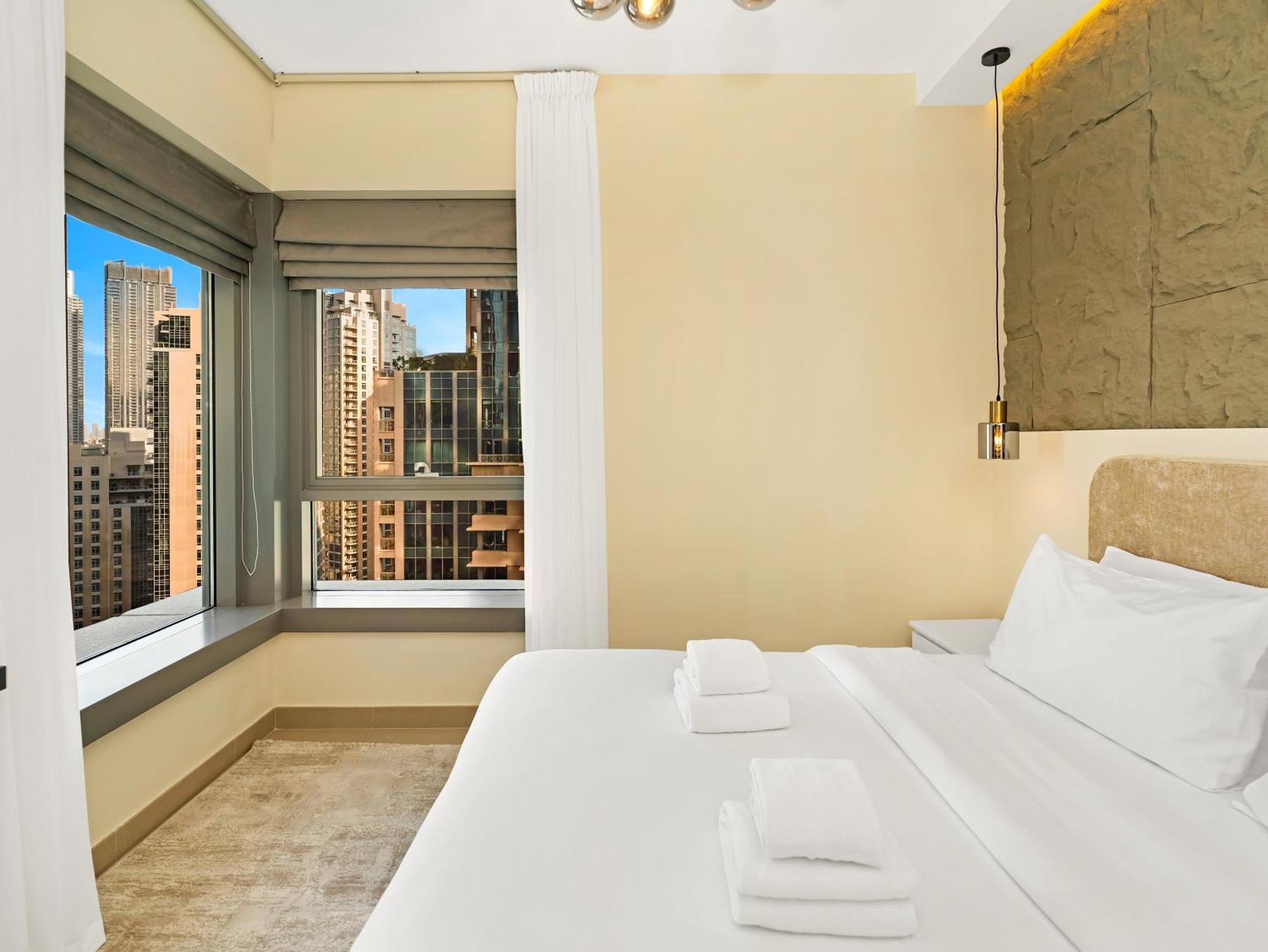 2br With Mini-golf In Dt With Partial Burj Khalifa View Appartement