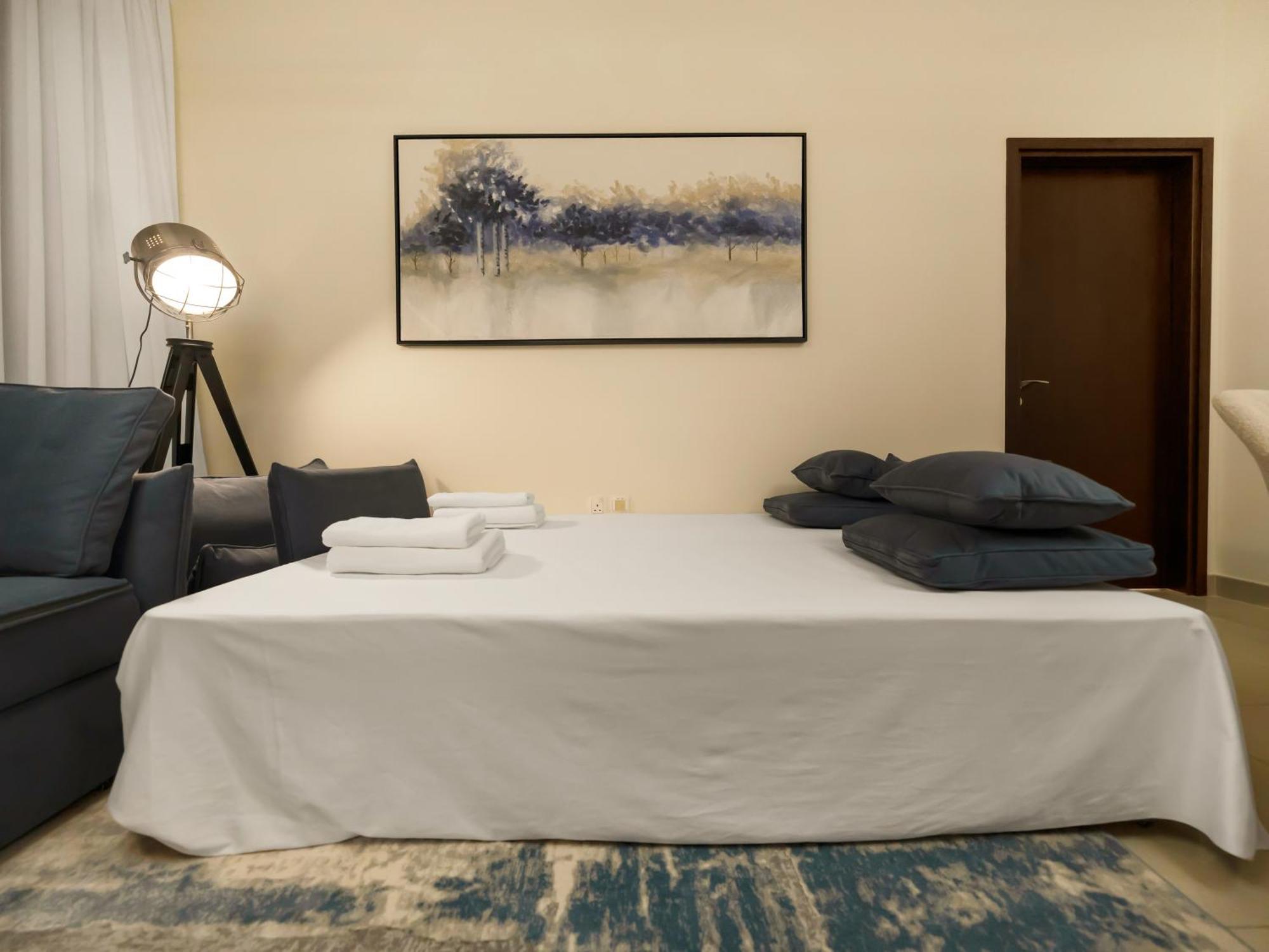 2br With Mini-golf In Dt With Partial Burj Khalifa View Appartement *