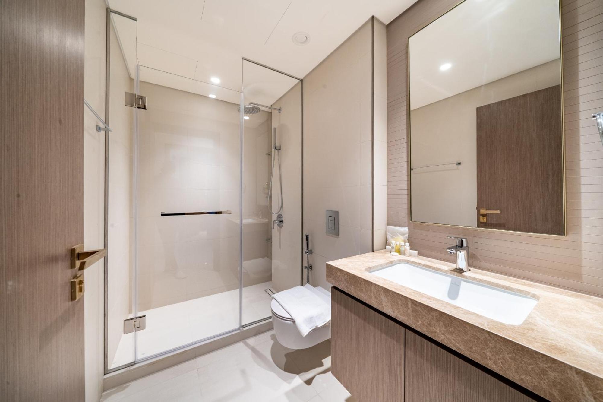 Apartamento Homes & Beyond I Contemporary 2br With Sea View