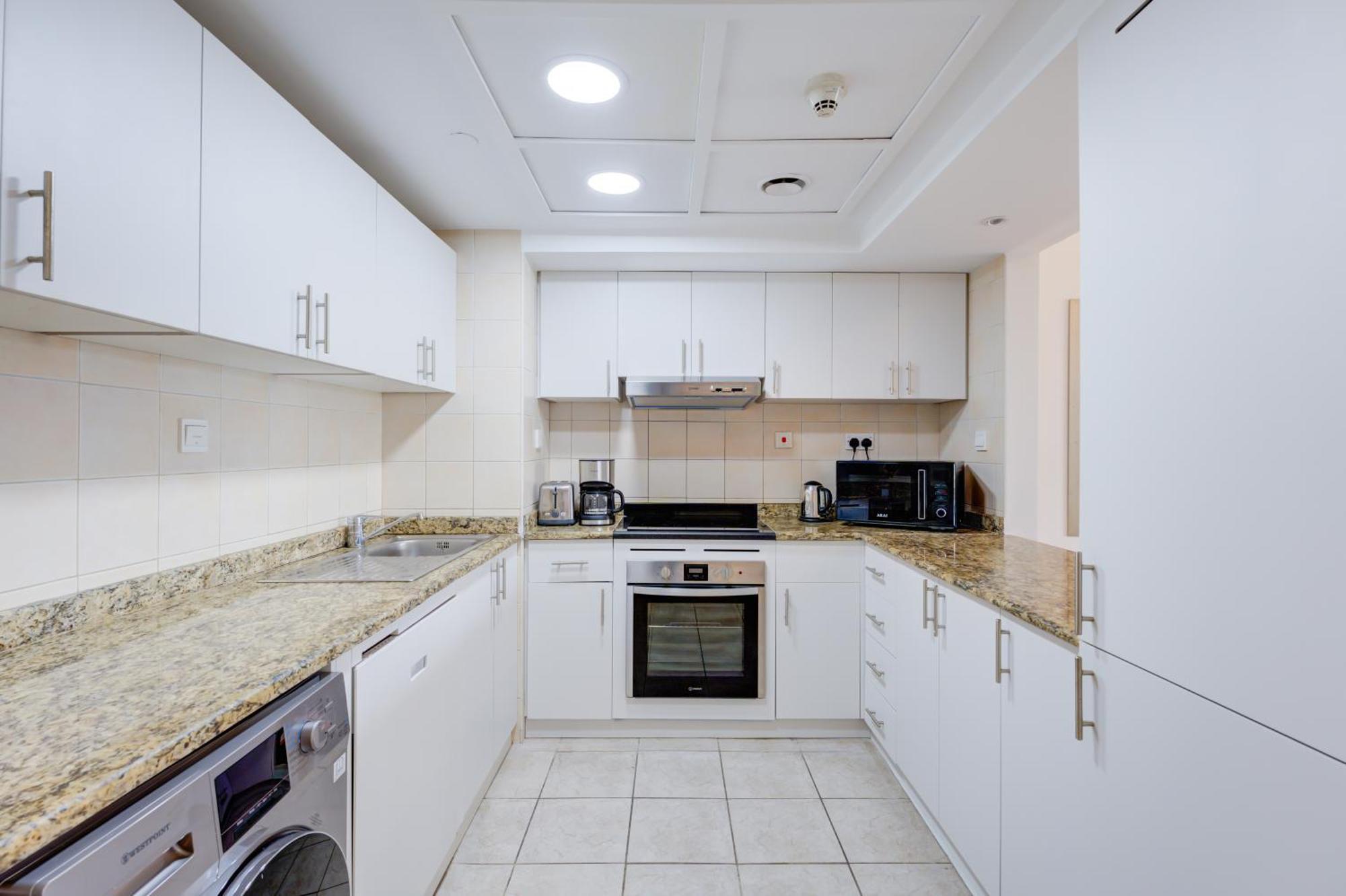 Millennium Lakeview Formerly Copthorne Lakeview Executive Apartahotel 4*