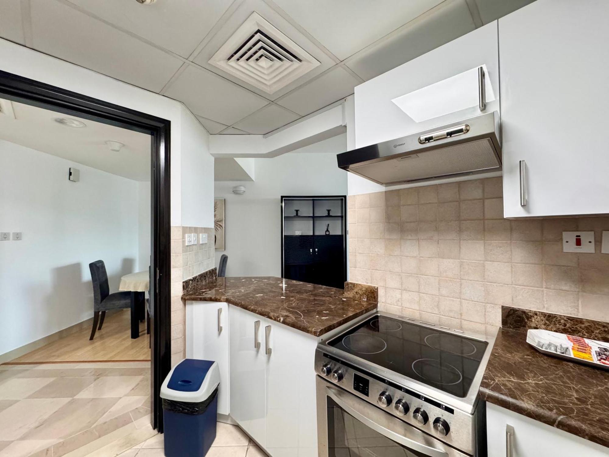 Appartement 2 Bed In La Riviera Tower, Marina Near Metro And Mall, 12-min Walk To Jbr Beach! Dubaï