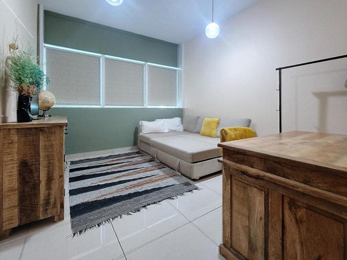 Lägenhet Exquisite 2 Bed In Marina *
