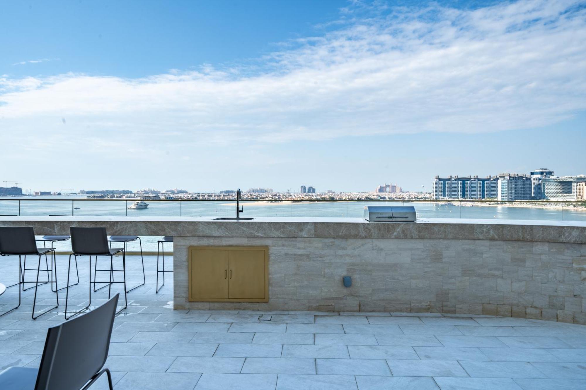 Homes Beyond I Stunning Oceanfront 2 Bedroom Dubaï