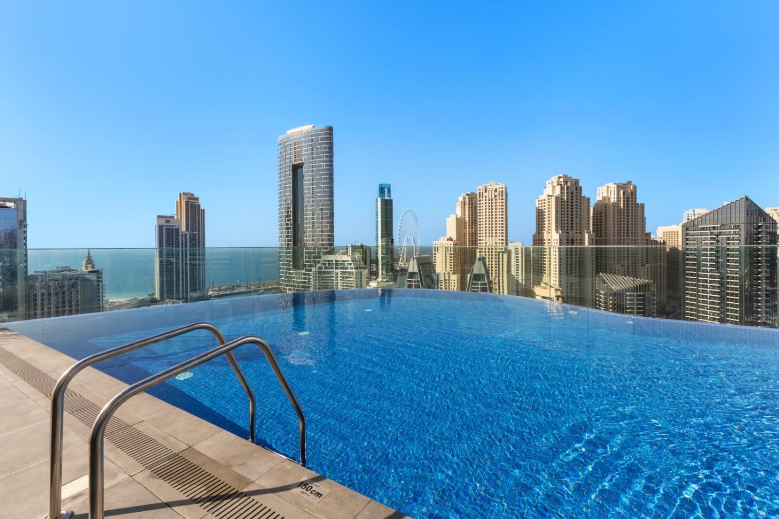 Luxury Living In Marina 1br Extra Large Appartement