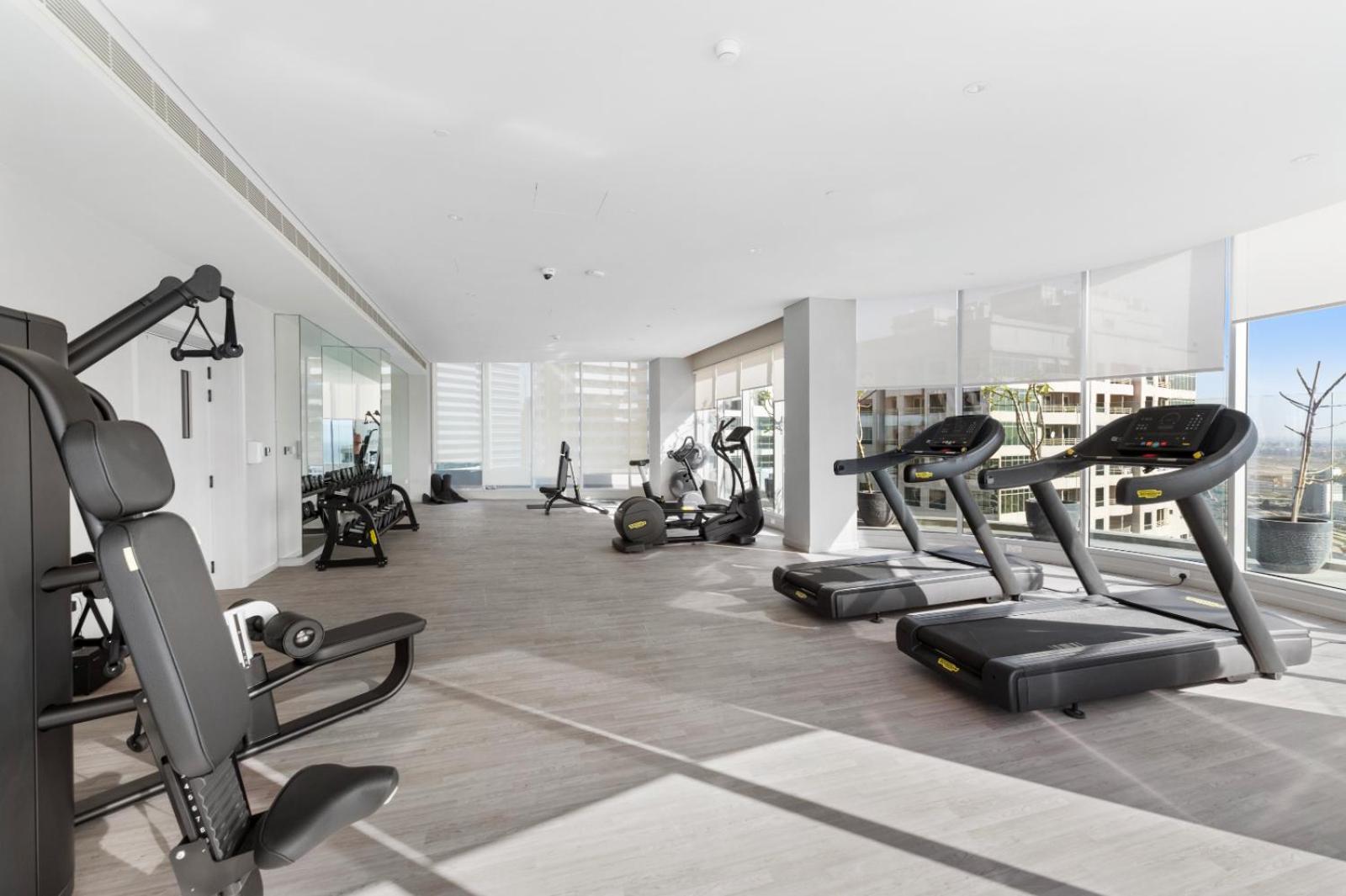 Luxury Living In Marina 1br Extra Large Appartement