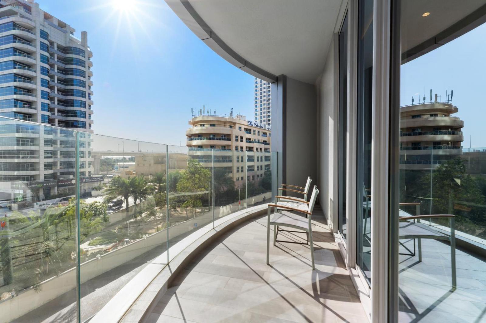 Luxury Living In Marina 1br Extra Large *