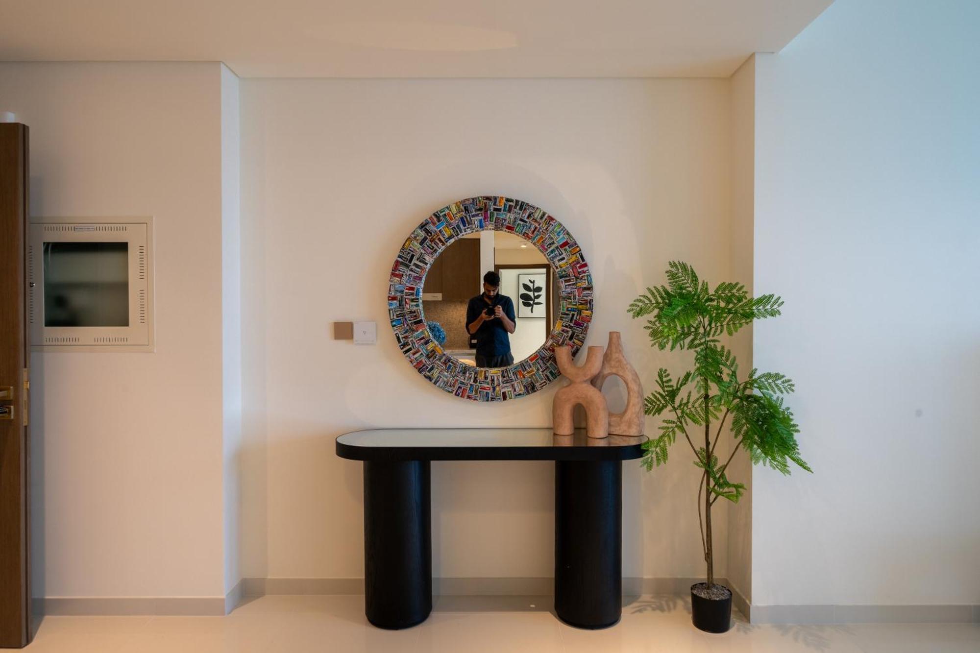 Appartement Homes & Beyond I Pristine 2br With Waterfront View Dubaï