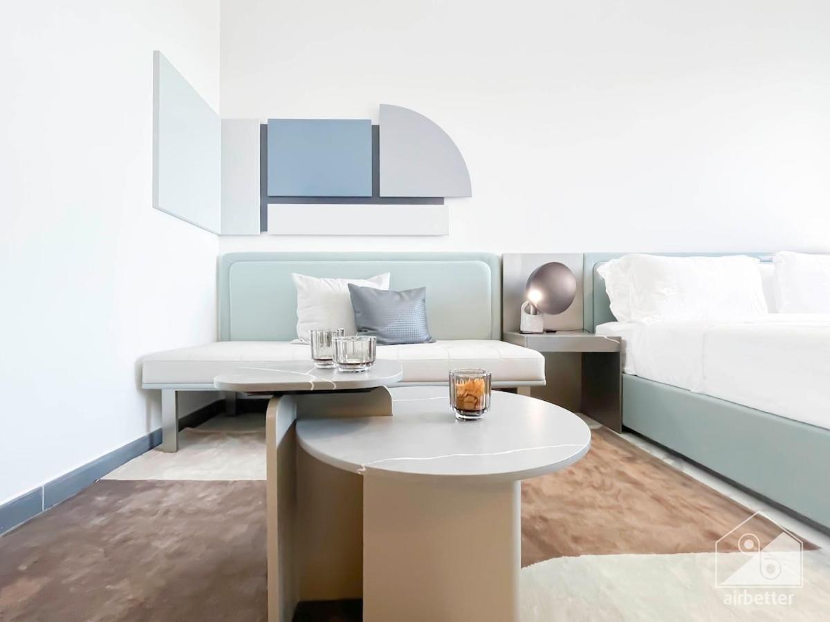 Stylish Getaway In Dubai's Mag 920 Appartement