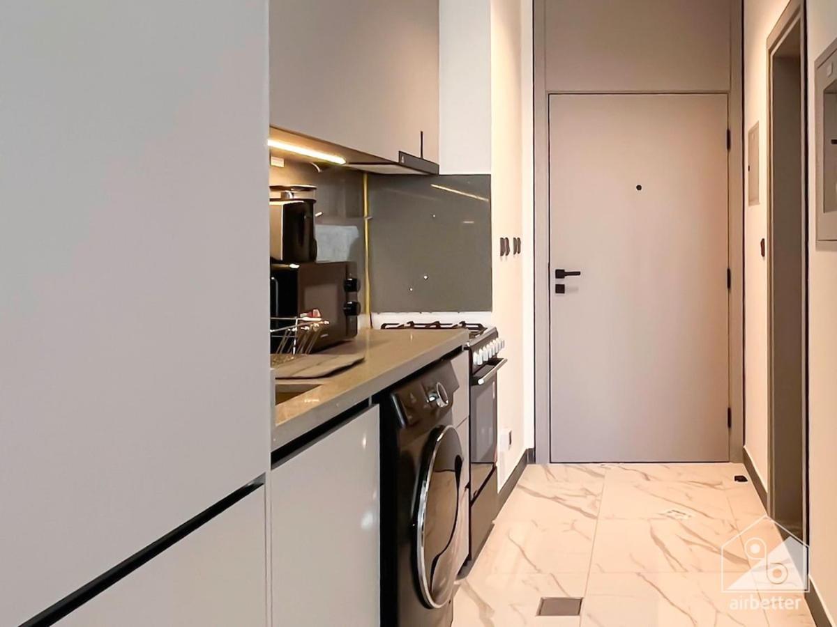 Stylish Getaway In Dubai's Mag 920 Appartement *