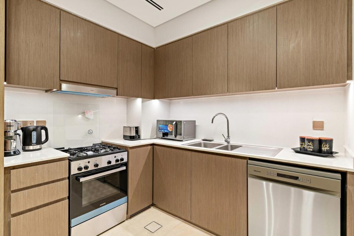 First Class 2br Luxurious Burj Khalifa View Dubai