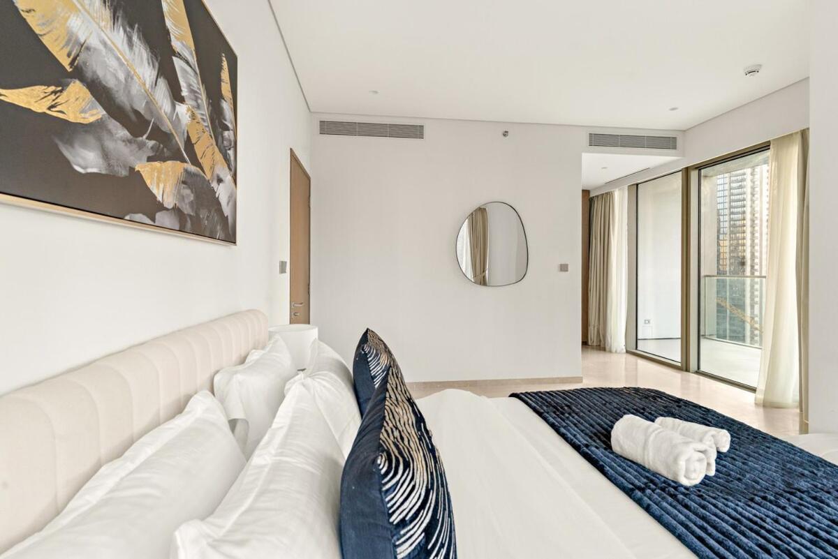 Apartment First Class 2br Luxurious Burj Khalifa View *