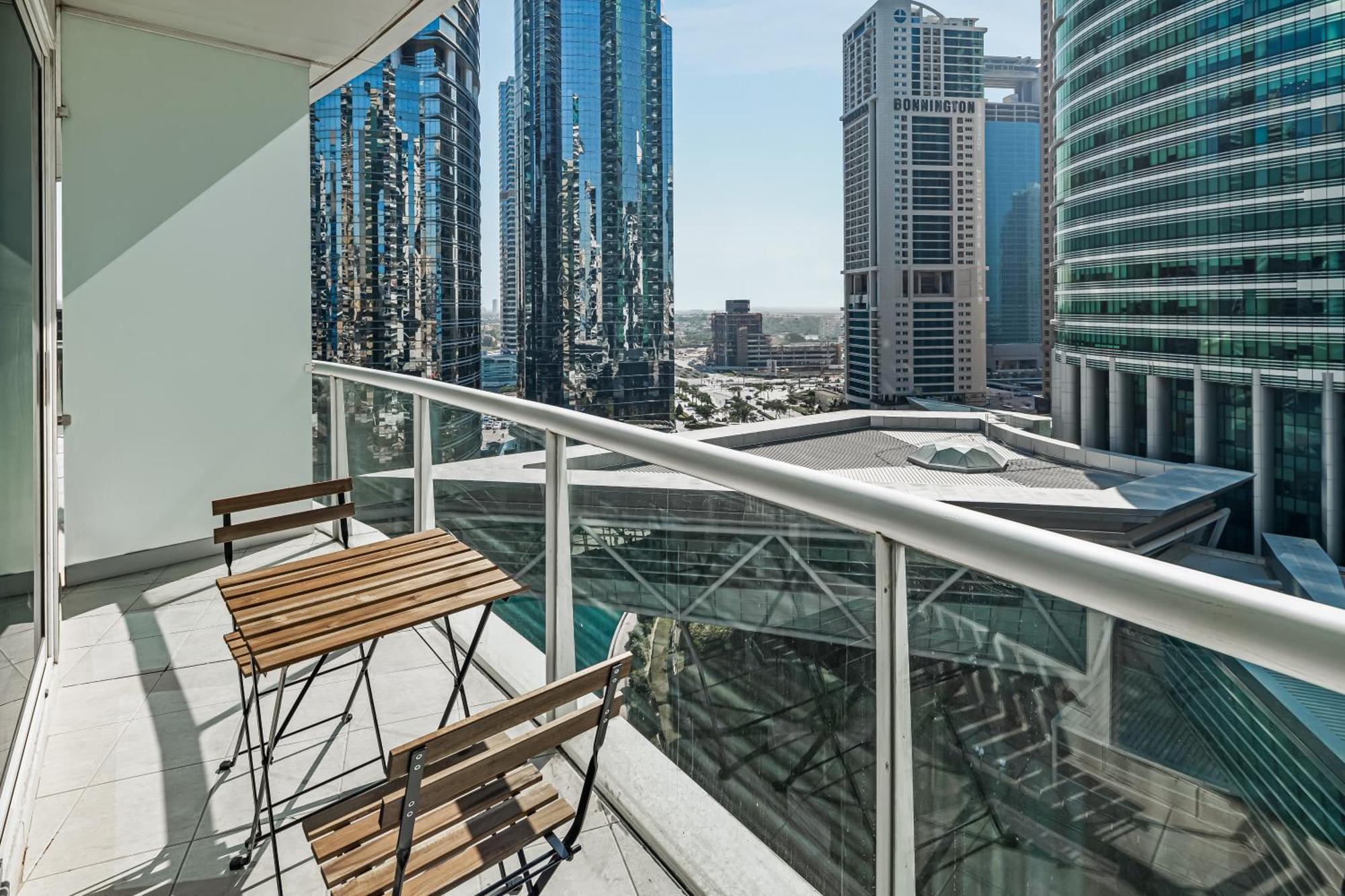 Brand New Furnished Terrace Jlt Appartement Dubaï
