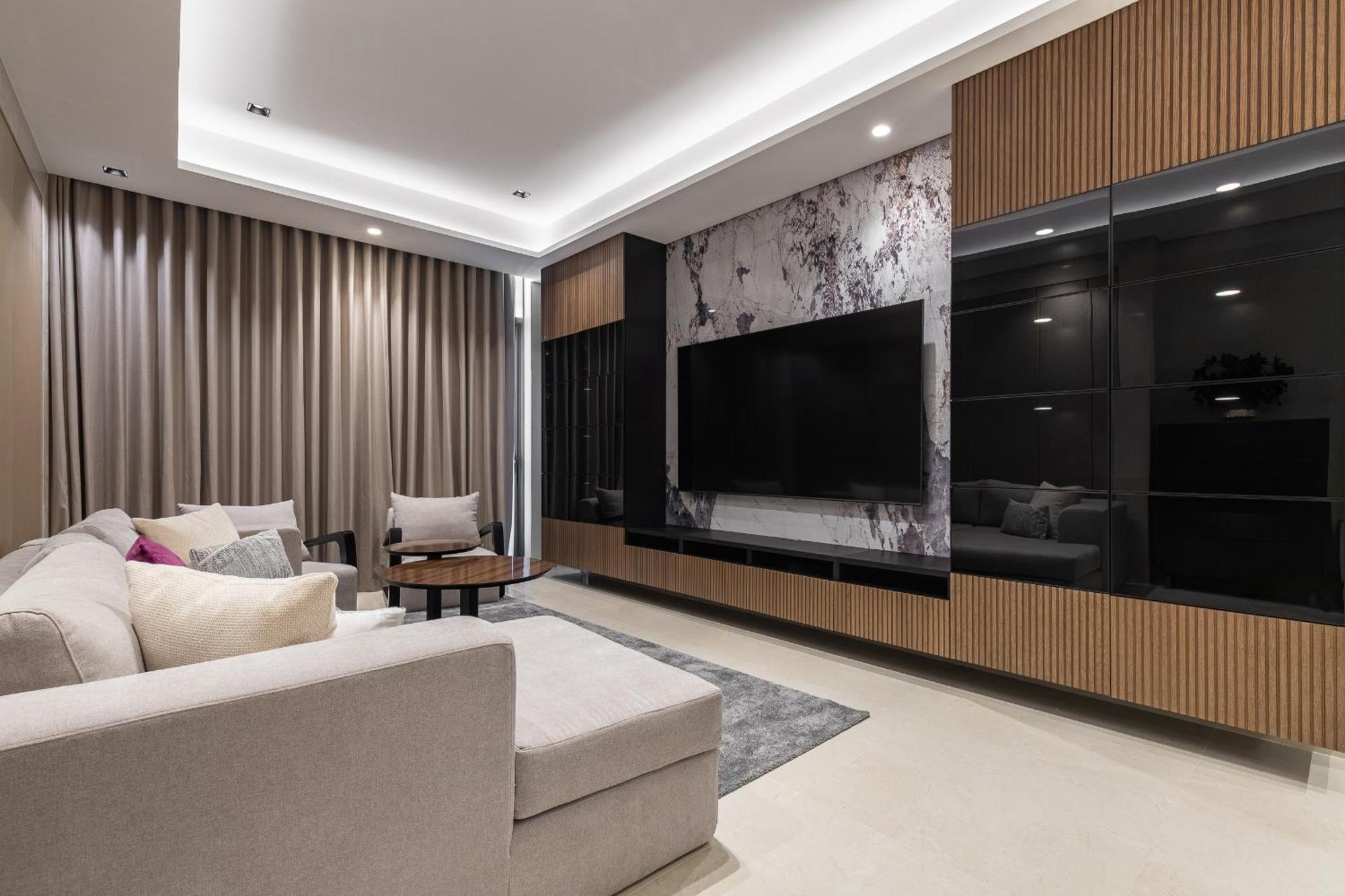 Apartemen Simply Comfort At Nobles Tower Luxury Burj View Dubai