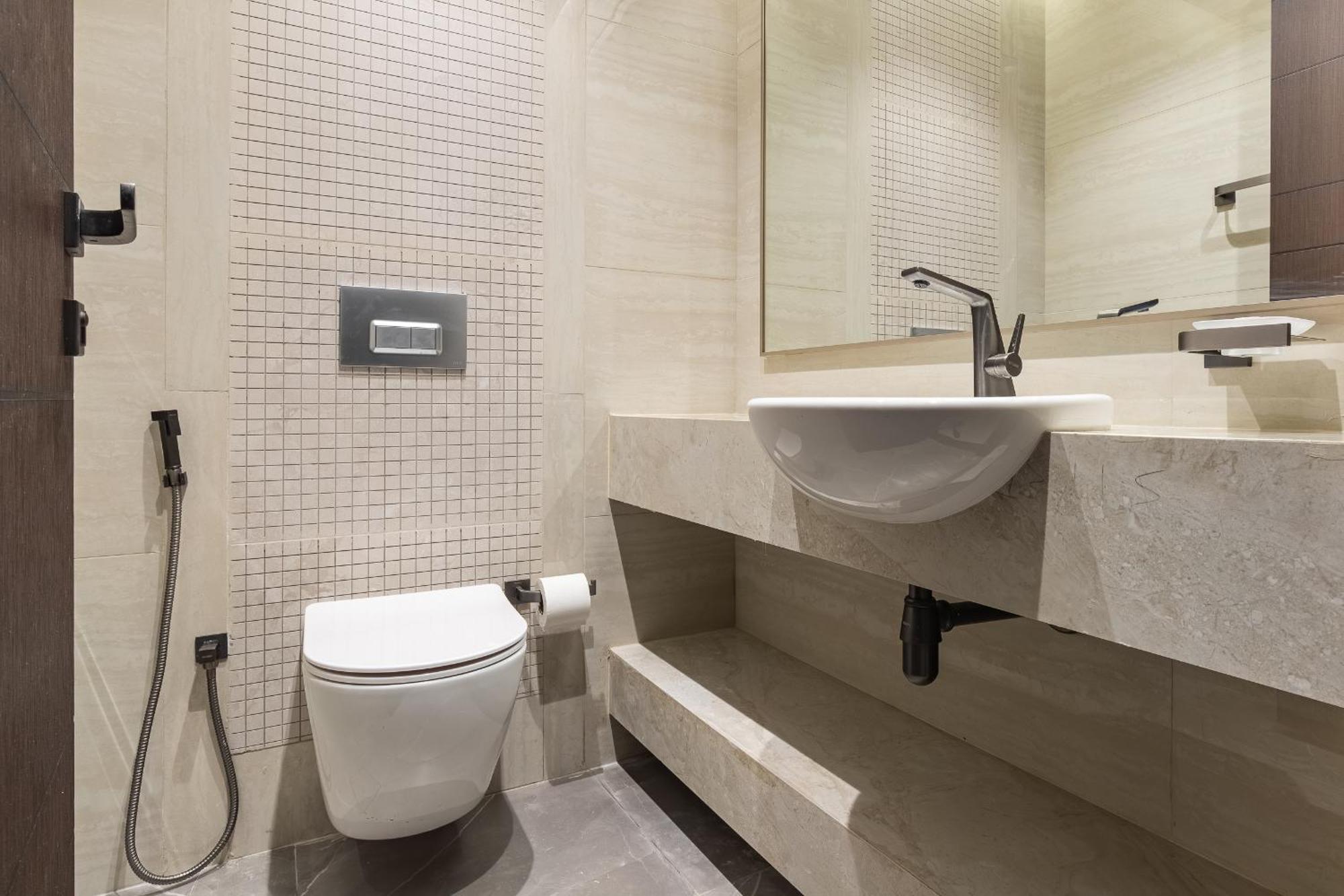 Apartemen Simply Comfort At Nobles Tower Luxury Burj View