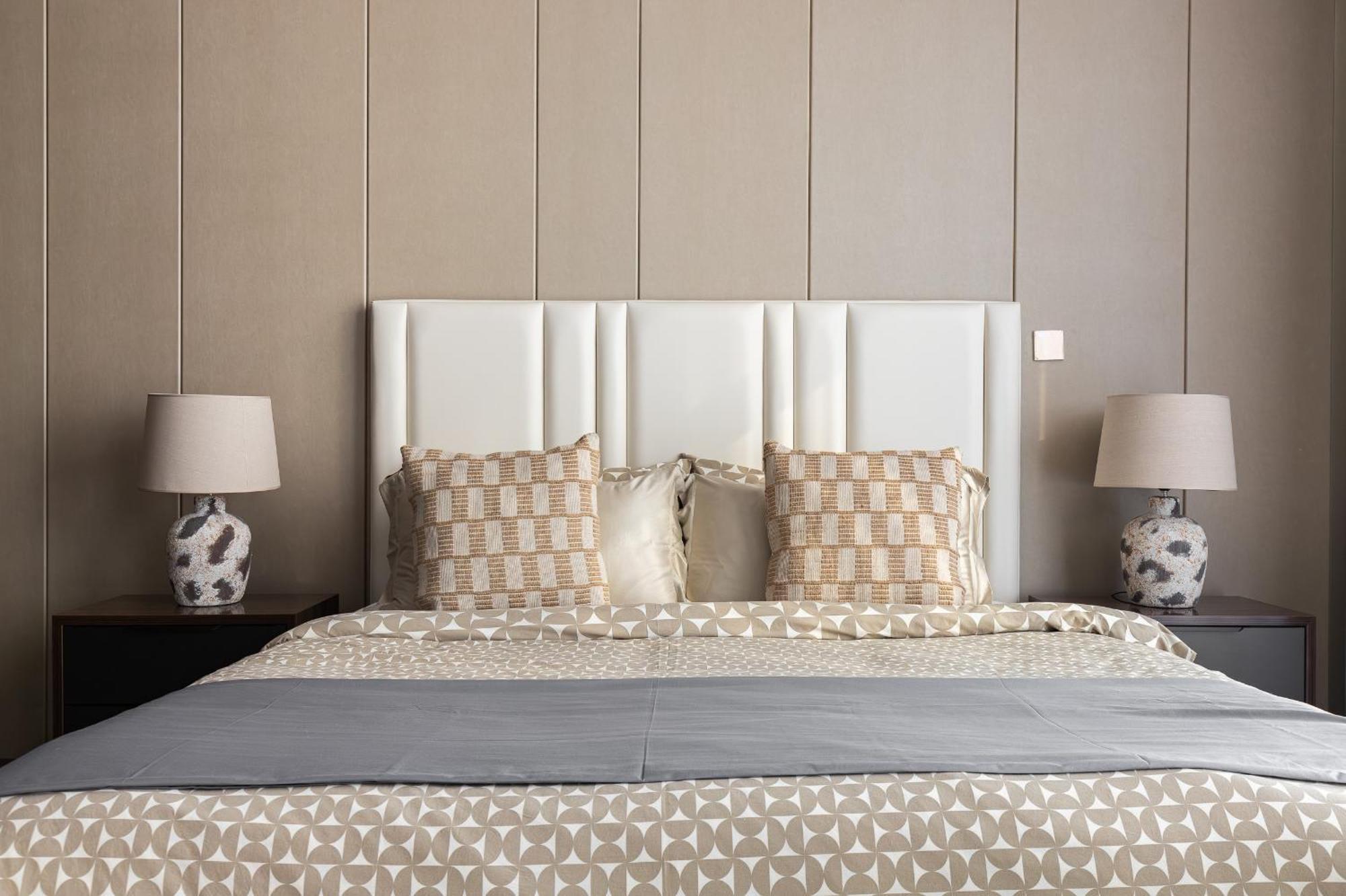 Simply Comfort At Nobles Tower Luxury Burj View Apartemen *