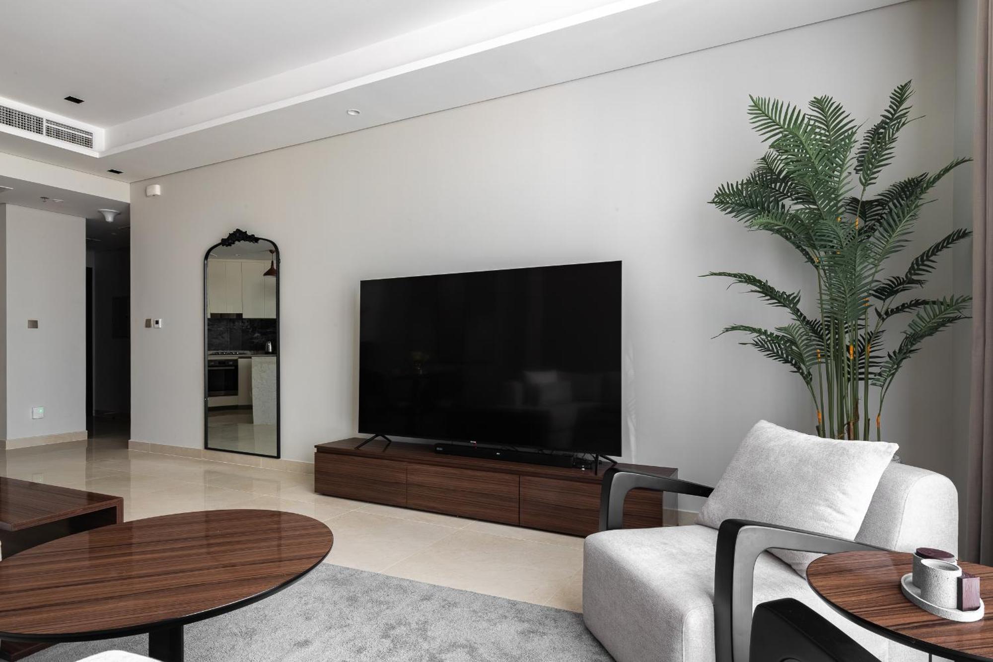 Simply Comfort At Nobles Tower Luxury Burj View Apartemen *
