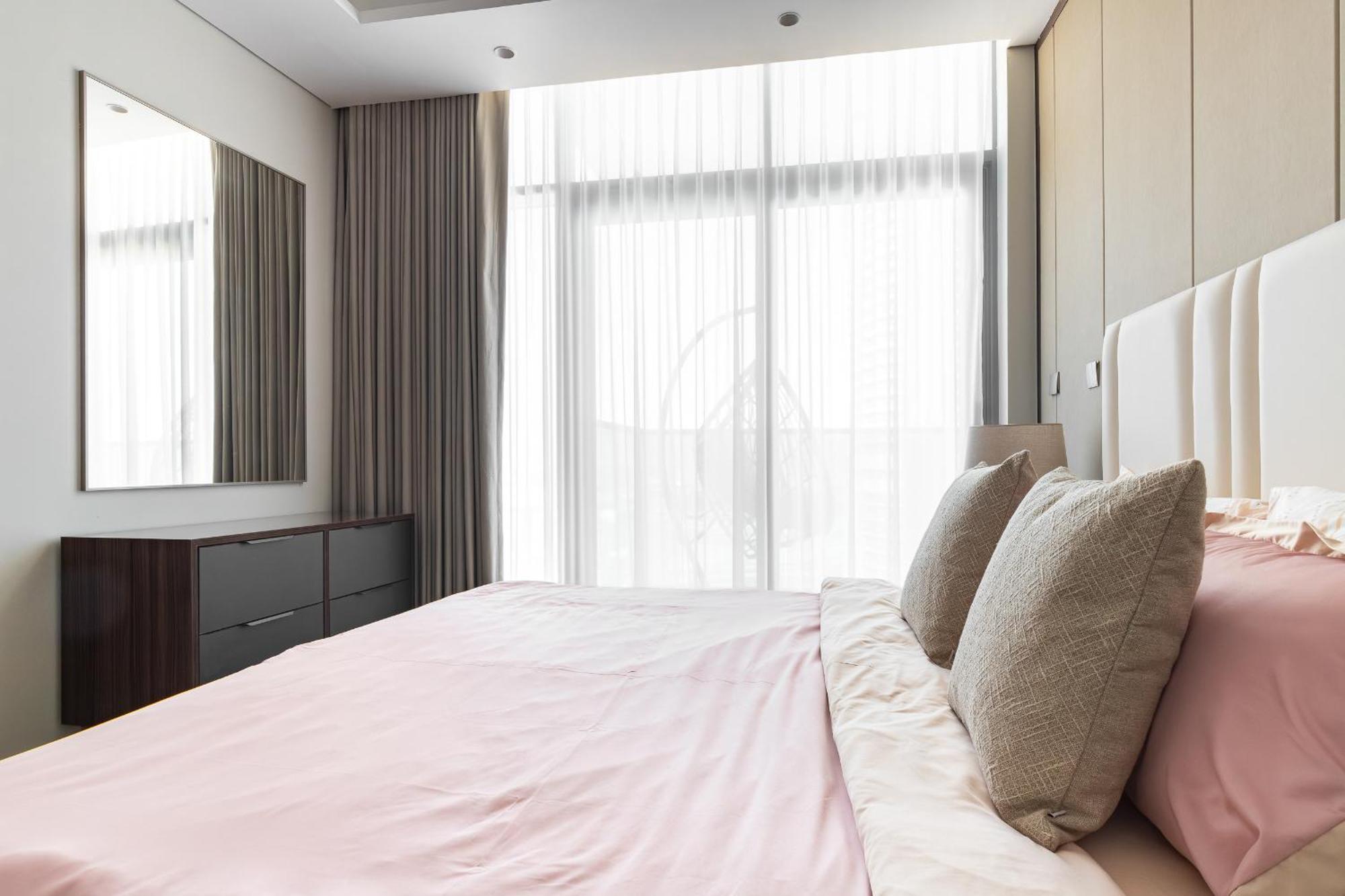 Apartemen Simply Comfort At Nobles Tower Luxury Burj View