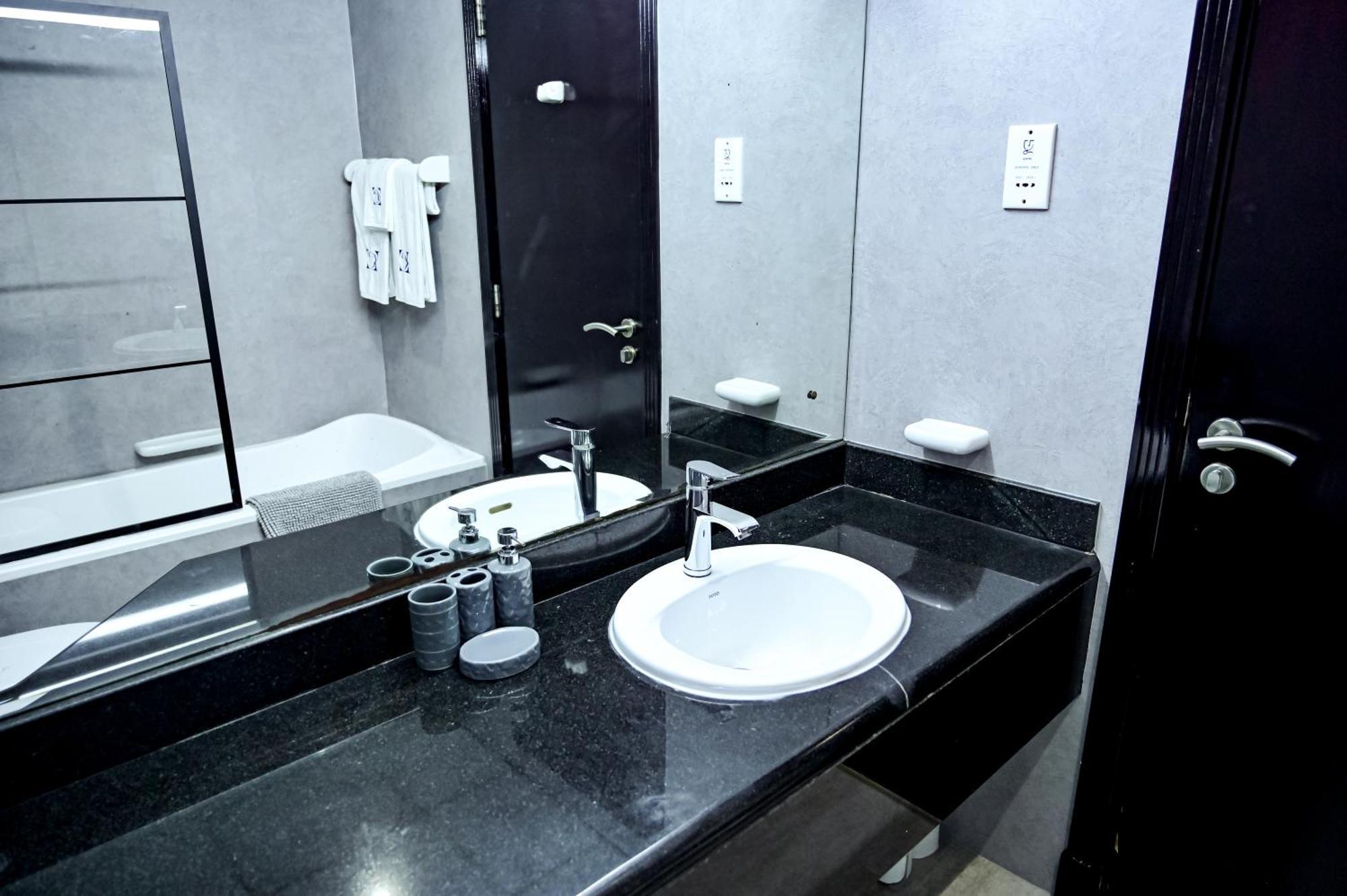 Modern In Discovery Gardens, Close To Metro * Dubaï