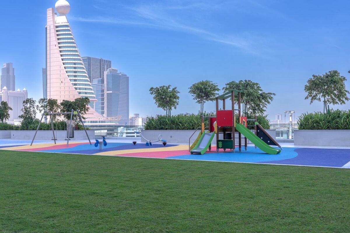 Vogue Al Wasl 1 East 17th Floor With Balcony View Of Zabeel Park And Frame, Walkable To Metro, Near Sheikh Zayed Road & World Trade Centre Apartamento