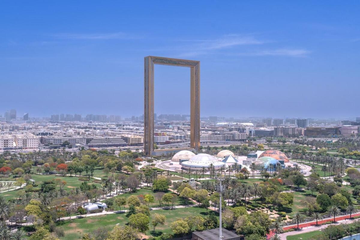 Vogue Al Wasl 1 East 17th Floor With Balcony View Of Zabeel Park And Frame, Walkable To Metro, Near Sheikh Zayed Road & World Trade Centre * Dubái